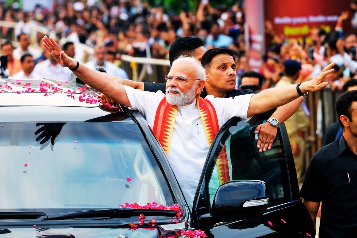 pm modi in on trump tariff in gujarat