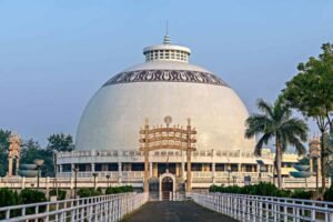 Ashoka Statue Journey: केरल से नागपुर तक सम्राट अशोक की 10 फुट ऊँची प्रतिमा की धम्म यात्रा, दीक्षाभूमि पर होगी धम्मदीक्षा