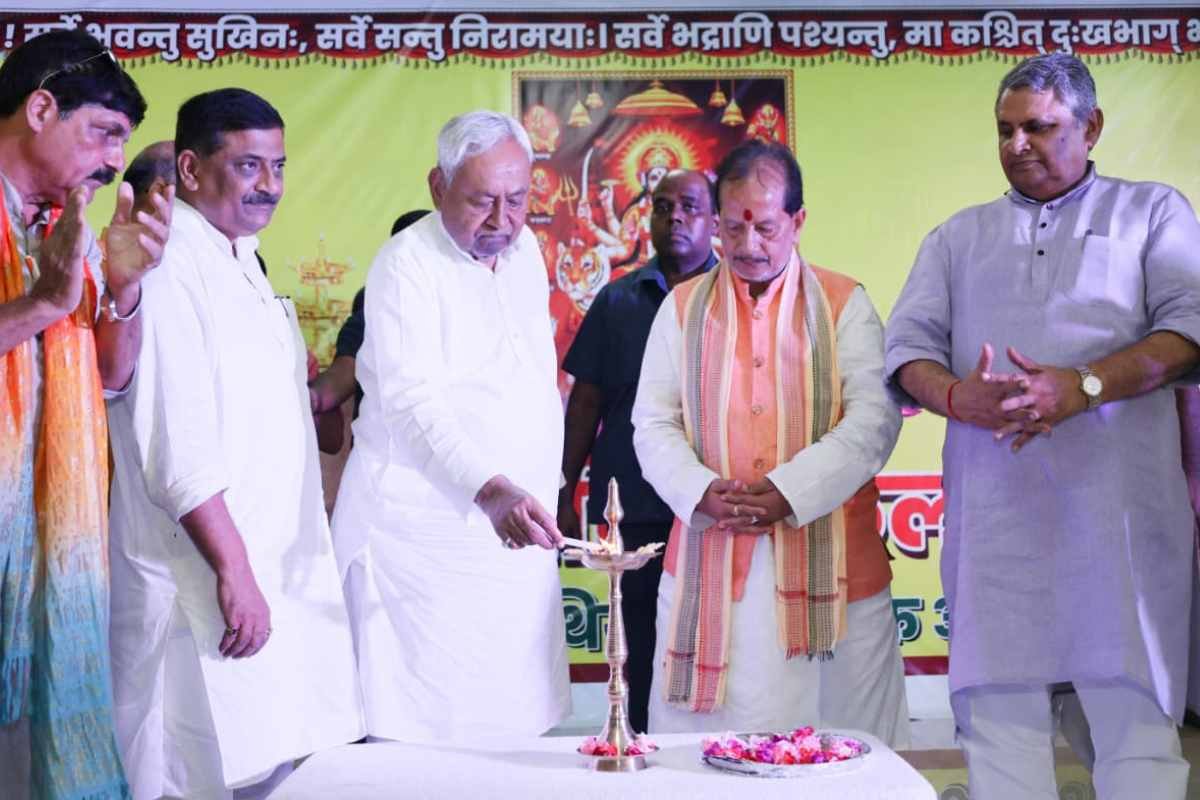 Nitish Kumar Durga Darbar