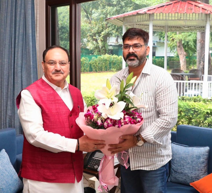 ‘दिल पर आज ई फोटो देख के सांप लोट रहा होगा’ – पवन सिंह की वायरल पोस्ट से बिहार की सियासत में हलचल 2 Pawan Singh Rejoins BJP Ahead of Bihar Elections 2025, Viral Post Sparks Political Buzz
