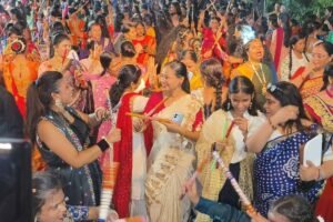 सिवान नवरात्रि डांडिया नाइट महोत्सव 2025: शहर में महिलाओं और युवाओं का उत्साह