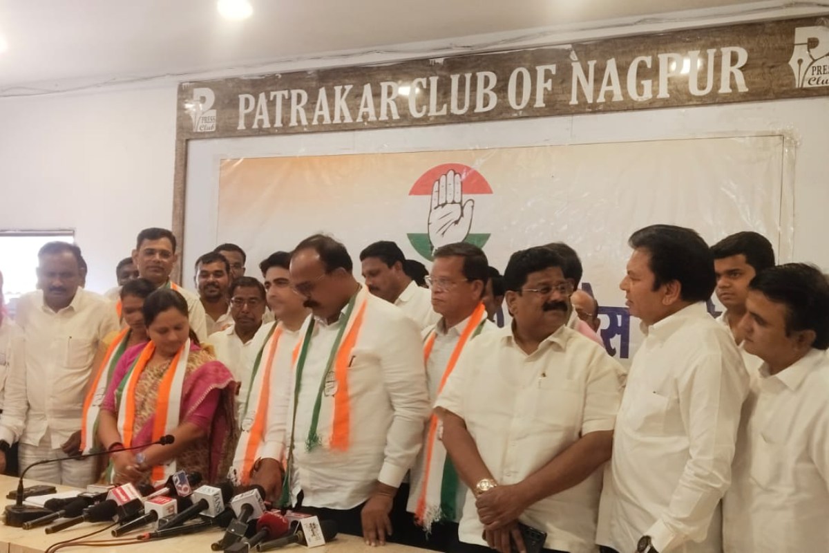 Ahatesham Ali joins Congress – पूर्व नगराध्यक्ष का कांग्रेस में भव्य प्रवेश, वरोरा-भद्रावती क्षेत्र में पार्टी को नई ताकत
