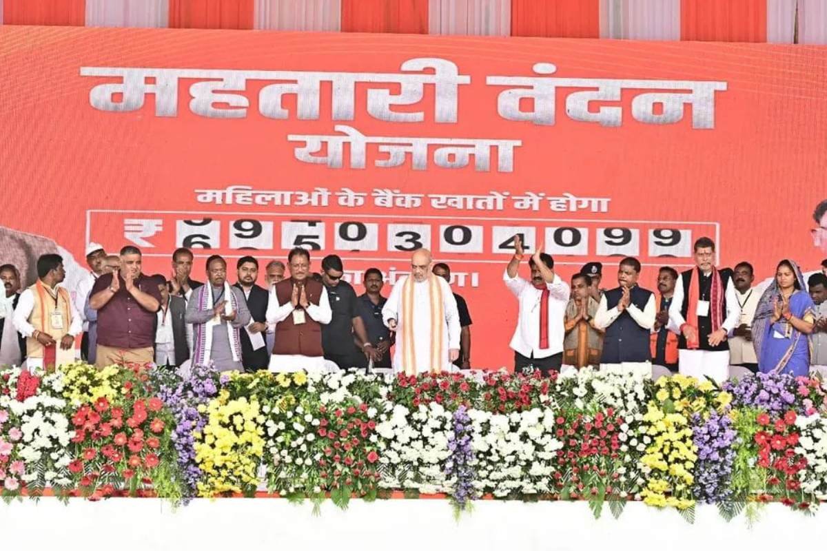 “स्वदेशी अपनाएँ, भारत को विश्व की सर्वोच्च आर्थिक शक्ति बनाएं” : अमित शाह 4 Amit Shah urges Swadeshi adoption – बस्तर में विकास और नक्सलवाद पर जोर
