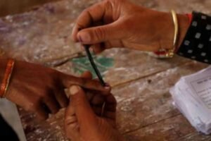बिहार विधानसभा चुनाव 2025: पहले चरण की अधिसूचना जारी, 121 सीटों पर नामांकन प्रक्रिया शुरू