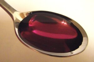 तीन खतरनाक कफ सिरप: बच्चों की जान लेने वाले डाइएथिलीन ग्लाइकॉल स्तर का खुलासा