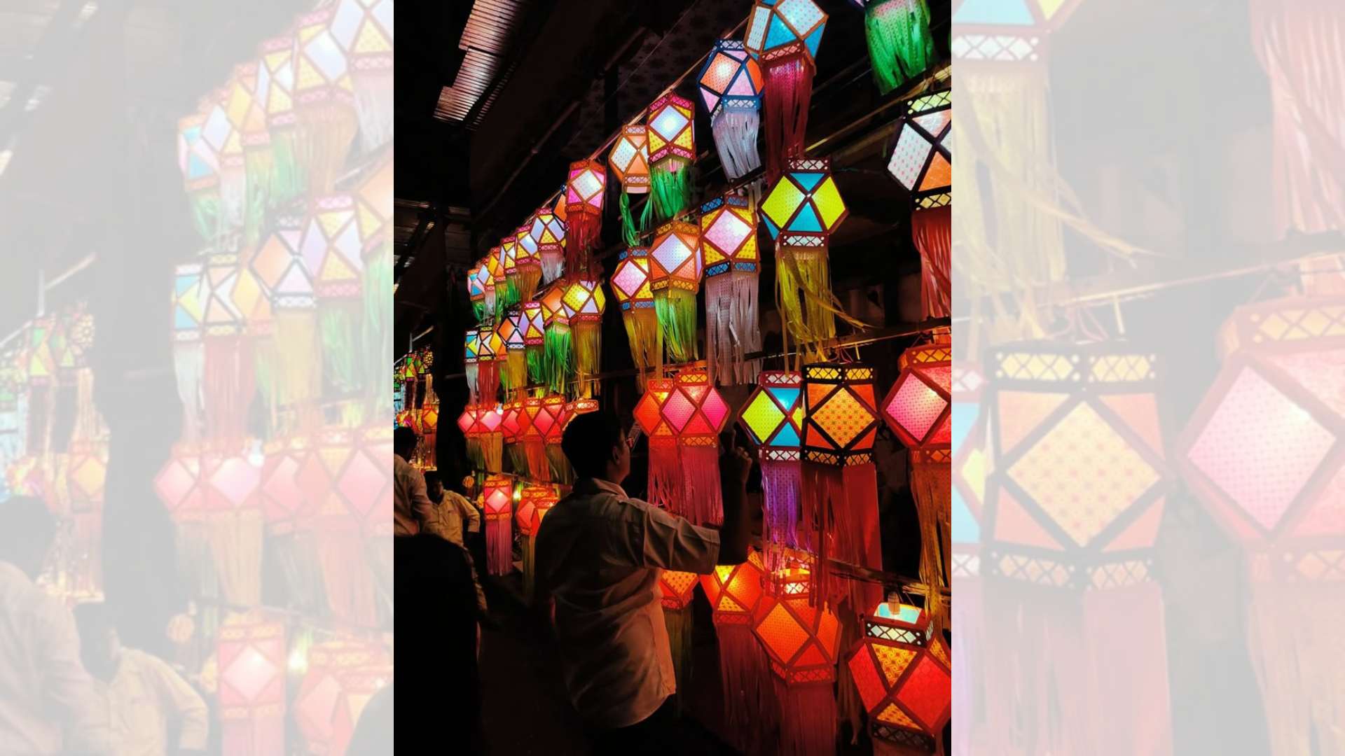 Diwali Decoration 2025: घर को रोशनी और रंगों से सजाने के ट्रेंडिंग आइटम्स 10 Diwali 2025 Decoration & Lights: घर, बालकनी और ऑफिस के लिए बेस्ट डेकोरेशन आइटम्स
