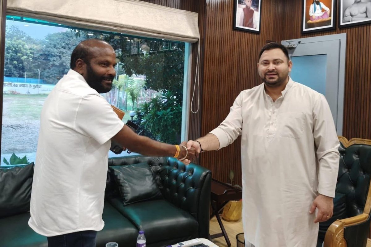 IP Gupta Meets Tejashwi Yadav: बिहार की सियासत में नई हलचल, महागठबंधन में शामिल होने की चर्चा