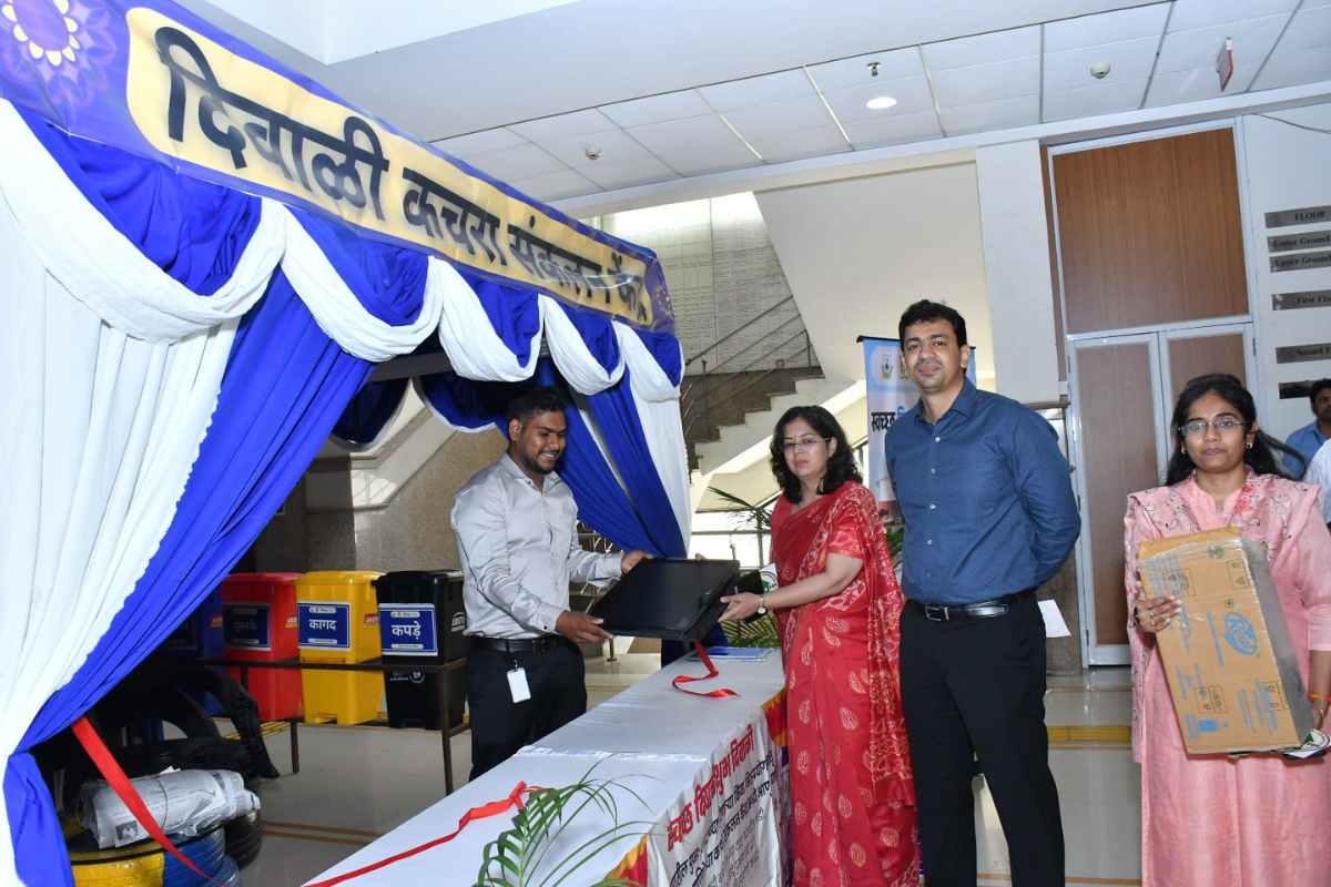 मनपा आयुक्त ने किया अनुपयोगी वस्तु स्वीकार केंद्र का शुभारंभ, 'स्वच्छ दिवाली, शुभ दिवाली' अभियान को मिला नया आयाम 3 Nagpur Unused Items Collection Center
