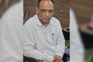 मुंबई से पहुंची नागपुर विजिलेंस टीम ने रेलवे अधिकारी को ₹25,000 की रिश्वत लेते रंगे हाथों किया गिरफ्तार