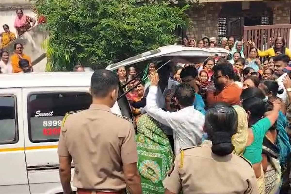 Breaking : नागपुर में महिला की तकिए से गला दबाकर निर्मम हत्या, पुलिस जांच में जुटी 1 Nagpur Wathoda Police Woman Murder