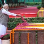 PM Narendra Modi Pays Tribute to Shri Lal Bahadur Shastri at Vijay Ghat