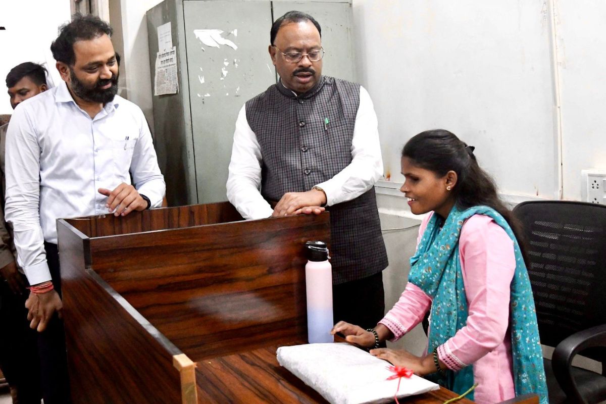 राज्य के अनाथ और दिव्यांगों में आत्मविश्वास जगाने वाला दिन: पद्मश्री शंकरबाबा पापळकर ने दिया प्रेरक संदेश 13 Padmashri Shankarbaba Papalkar (2)