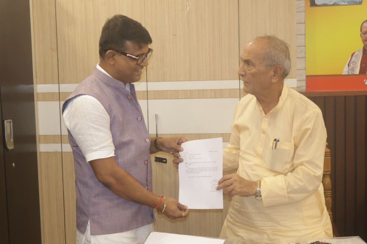 पटना साहिब की सियासत में भूचाल: भाजपा से इस्तीफ़ा देकर मुस्कुराए शिशिर कुमार 2 Shishir Kumar Resigns from BJP: पटना साहिब की सियासत में मचा हड़कंप, इस्तीफ़ा के बाद बढ़ी अटकलें
