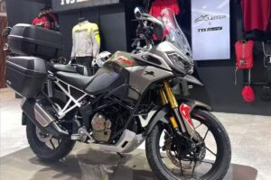TVS Apache RTX 300 भारत में लॉन्च: टीवीएस की पहली एडवेंचर बाइक, कीमत 2.5-2.8 लाख रुपये