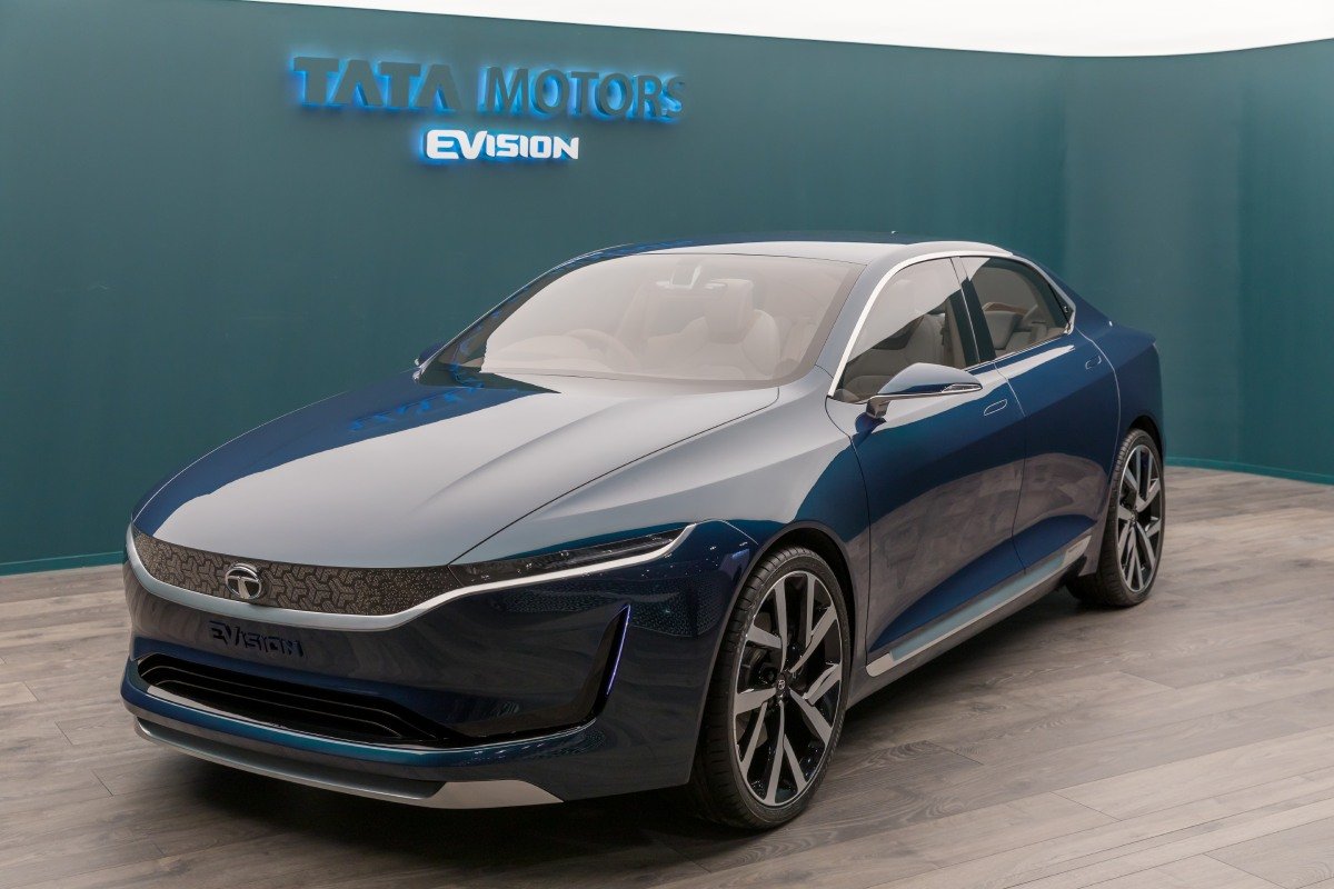 Tata Motors Demerger Record Date 2025: टाटा मोटर्स के शेयरधारकों के लिए बड़ी खबर, 1:1 रेशियो में मिलेगा नया शेयर