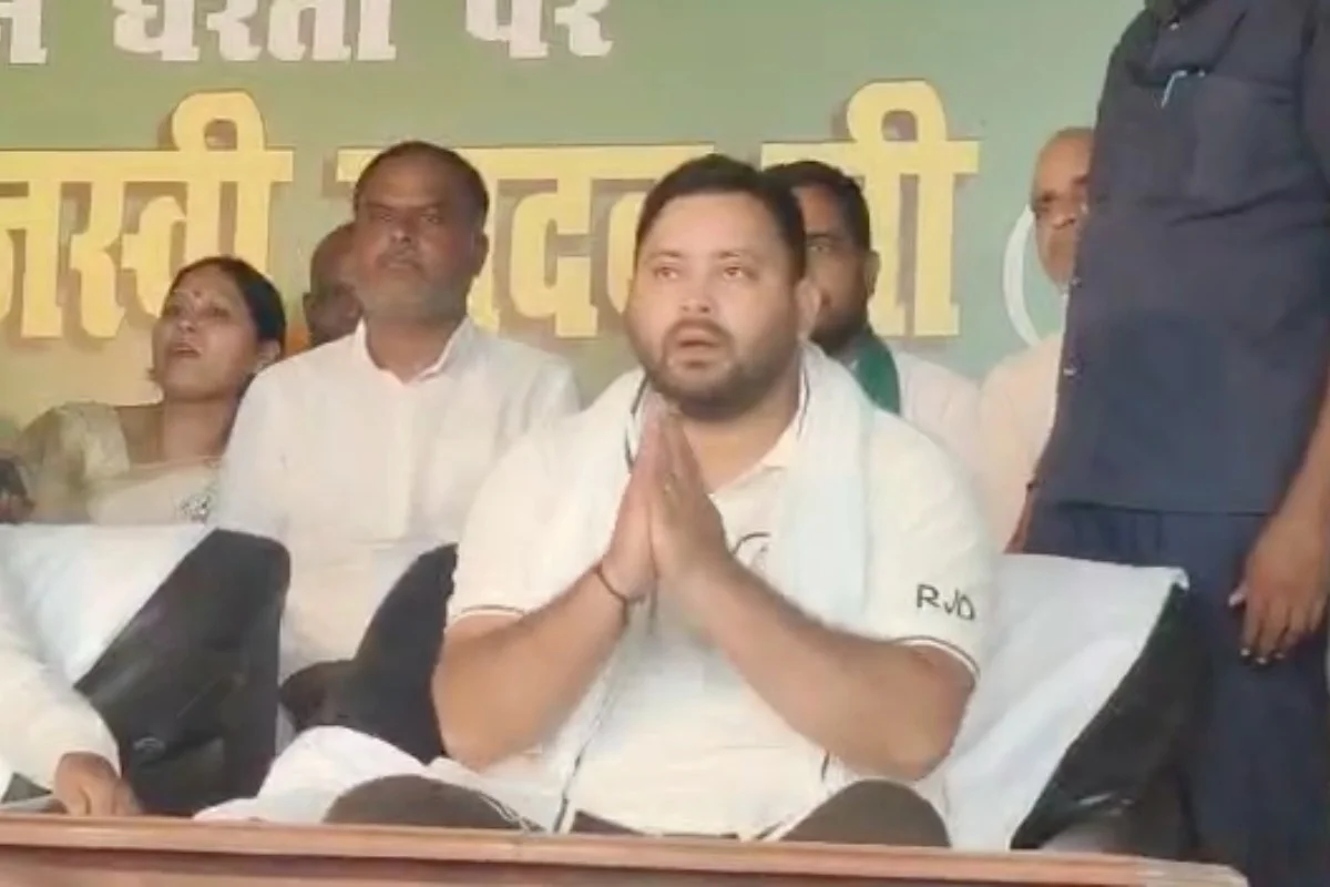 D. Raja Meets Tejashwi Yadav – 24 सीटें प्रस्तावित, सीएम चेहरा तय | डी. राजा प्रारंभिक बैठक