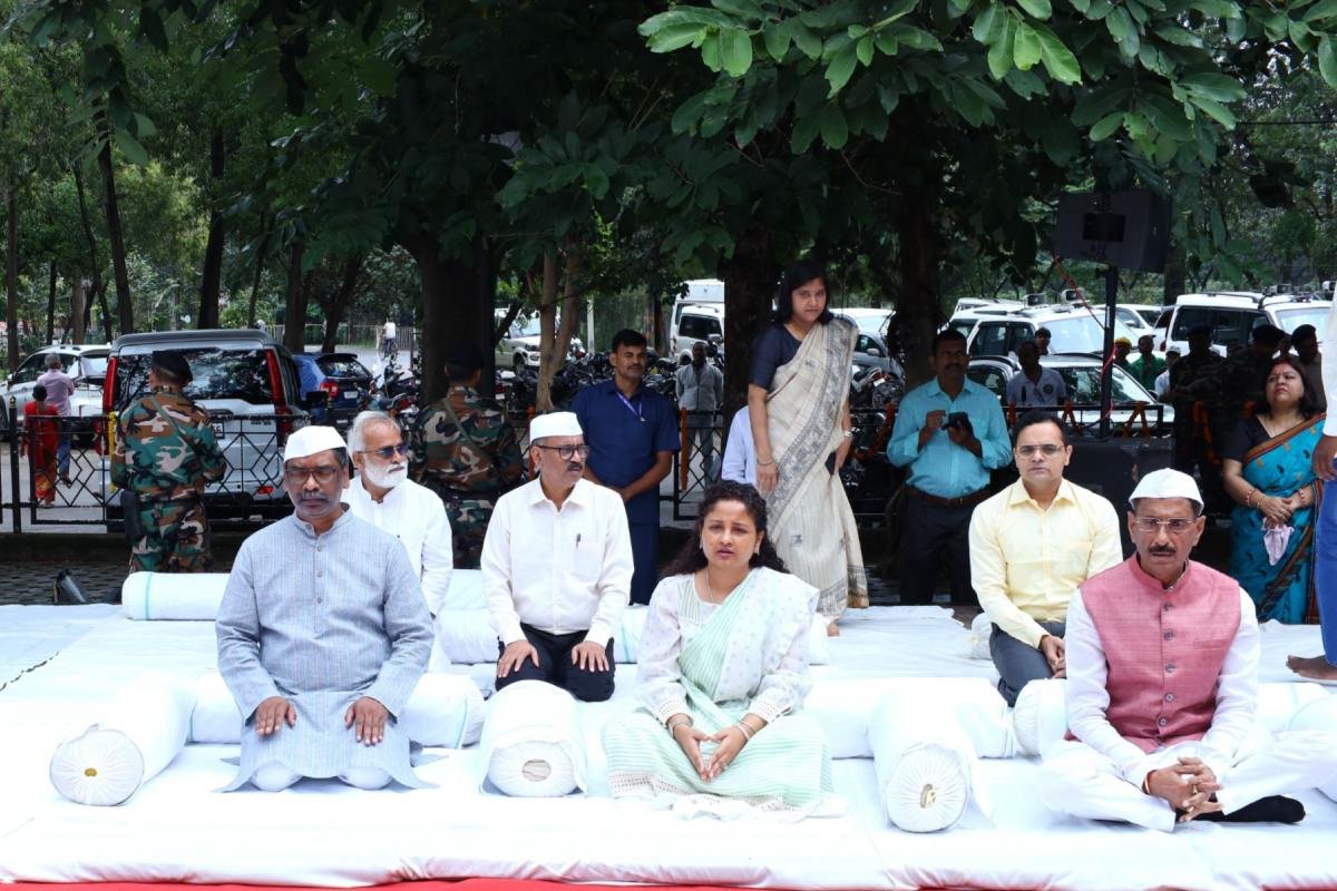 गांधी जयंती पर बापू वाटिका में विशेष समारोह – मुख्यमंत्री हेमन्त सोरेन की श्रद्धांजलि