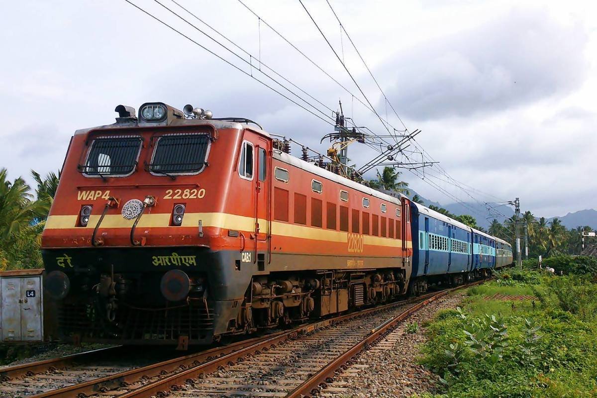 Railways Cancels Express Trains: सर्दियों में यात्रियों की मुश्किलें बढ़ेंगी: 16 प्रमुख एक्सप्रेस ट्रेन अगले तीन माह तक रद्द